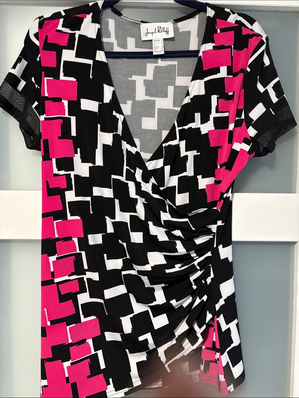 Joseph Ribkoff Black, White & Hot Pink Geometric V-Neck Ruched Top